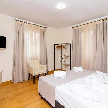 Dermatas Center * Heraklion